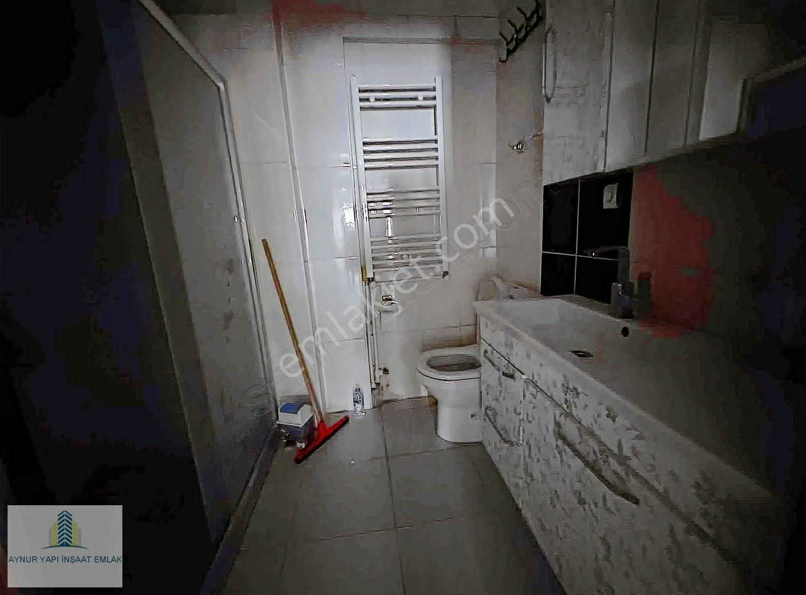 Aynur Emlak'dan 3+1 Kiralık Daire Boş Olarak Verilecektir - Görsel 2