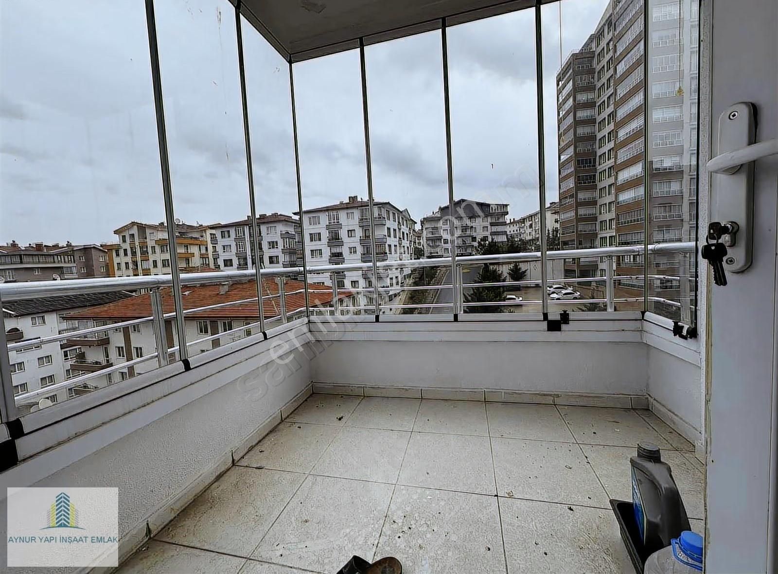 Aynur Emlak'dan 3+1 Satılık Lüks Daire - Görsel 23