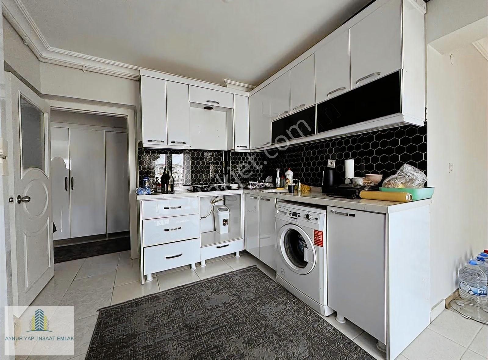 Aynur Emlak'dan 3+1 Satılık Lüks Daire - Görsel 2