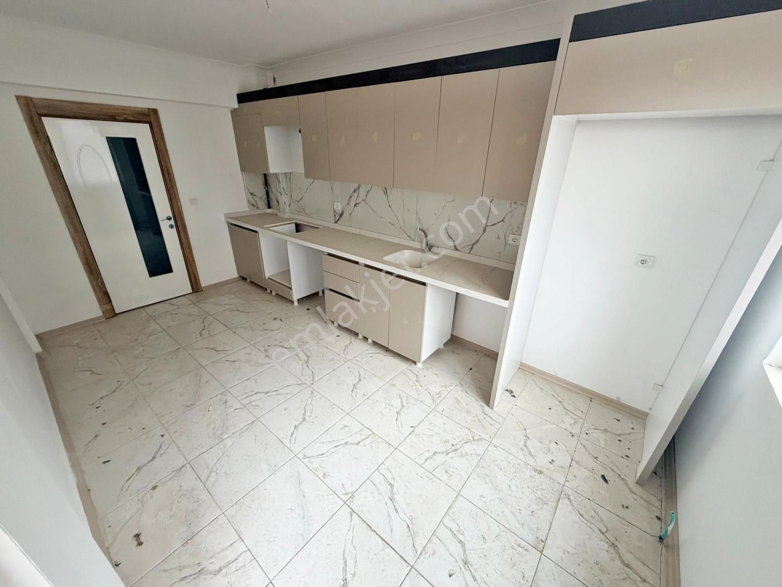 Yuvam'dan Merkezi Konumda Kaçmaz Fiyata Acill Satılık 3+1 - Görsel 8