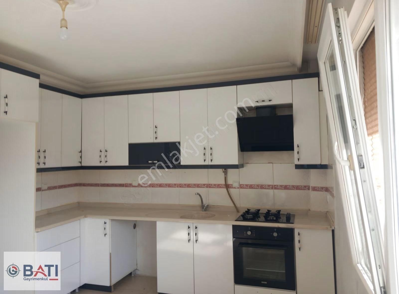 Torbalı Batı Gayrimenkul Den Kiralık 3+1 Daire