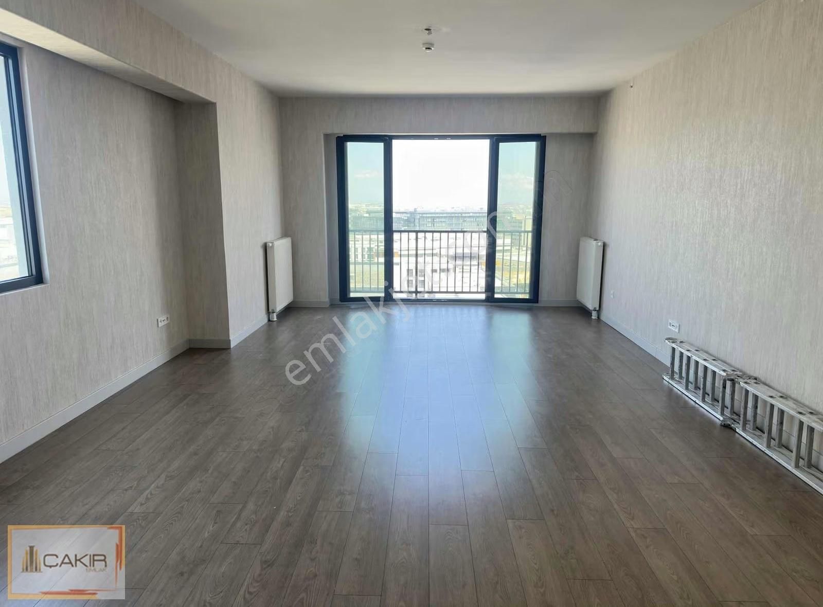 Emlak Konut Bahçekent 1.etap 4+1 Tadilatlı Kiralık Daire - Görsel 3