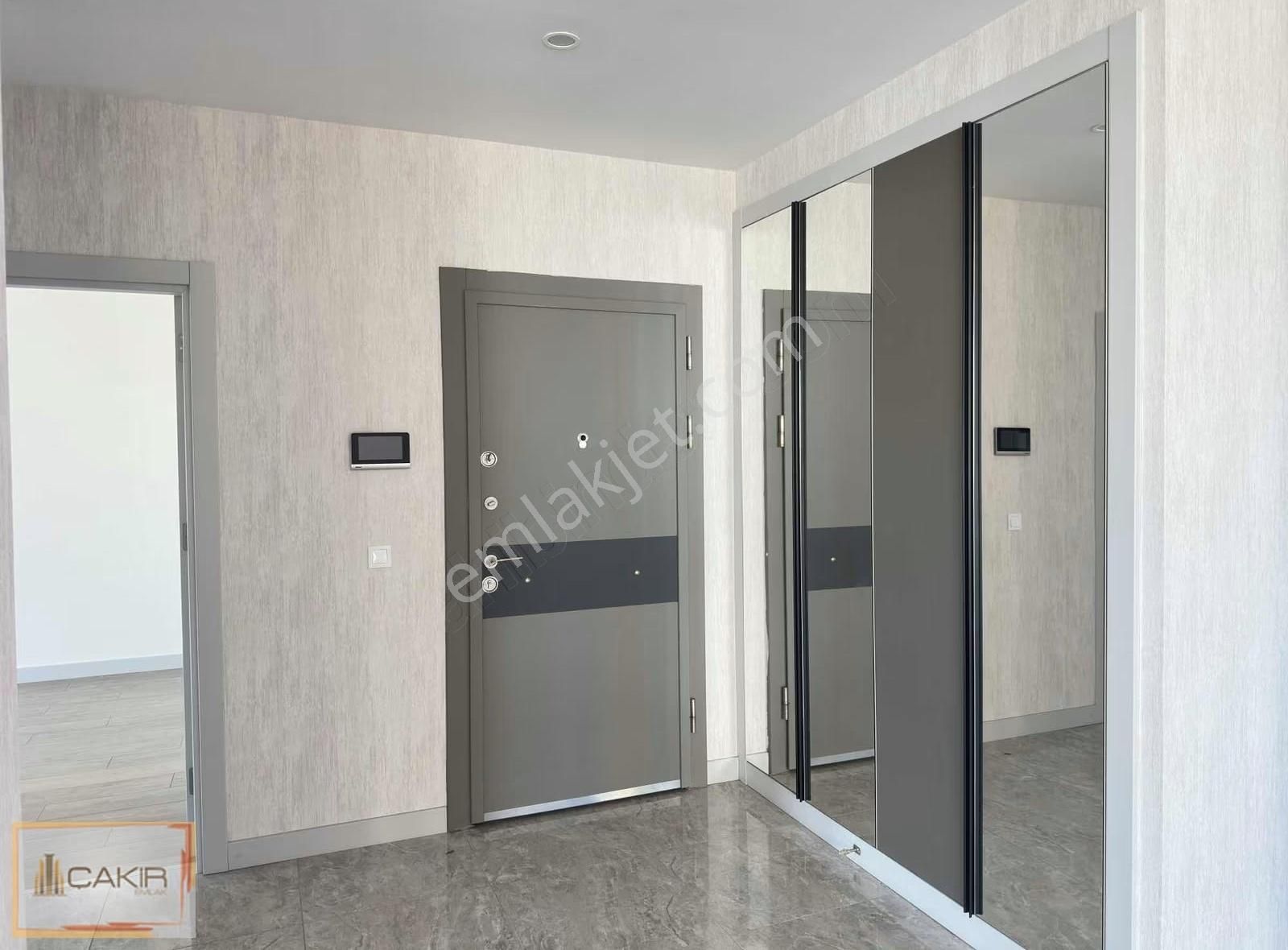Emlak Konut Bahçekent 1.etap 4+1 Tadilatlı Kiralık Daire - Görsel 17