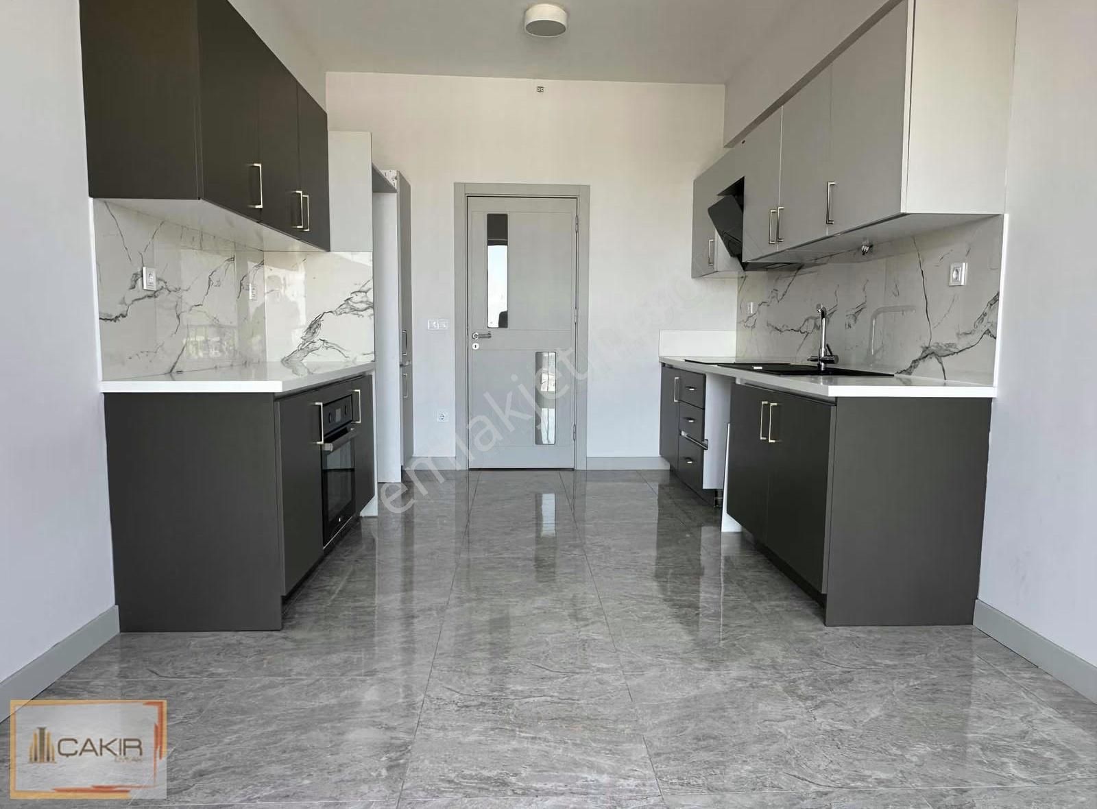 Emlak Konut Bahçekent 1.etap 4+1 Tadilatlı Kiralık Daire - Görsel 9