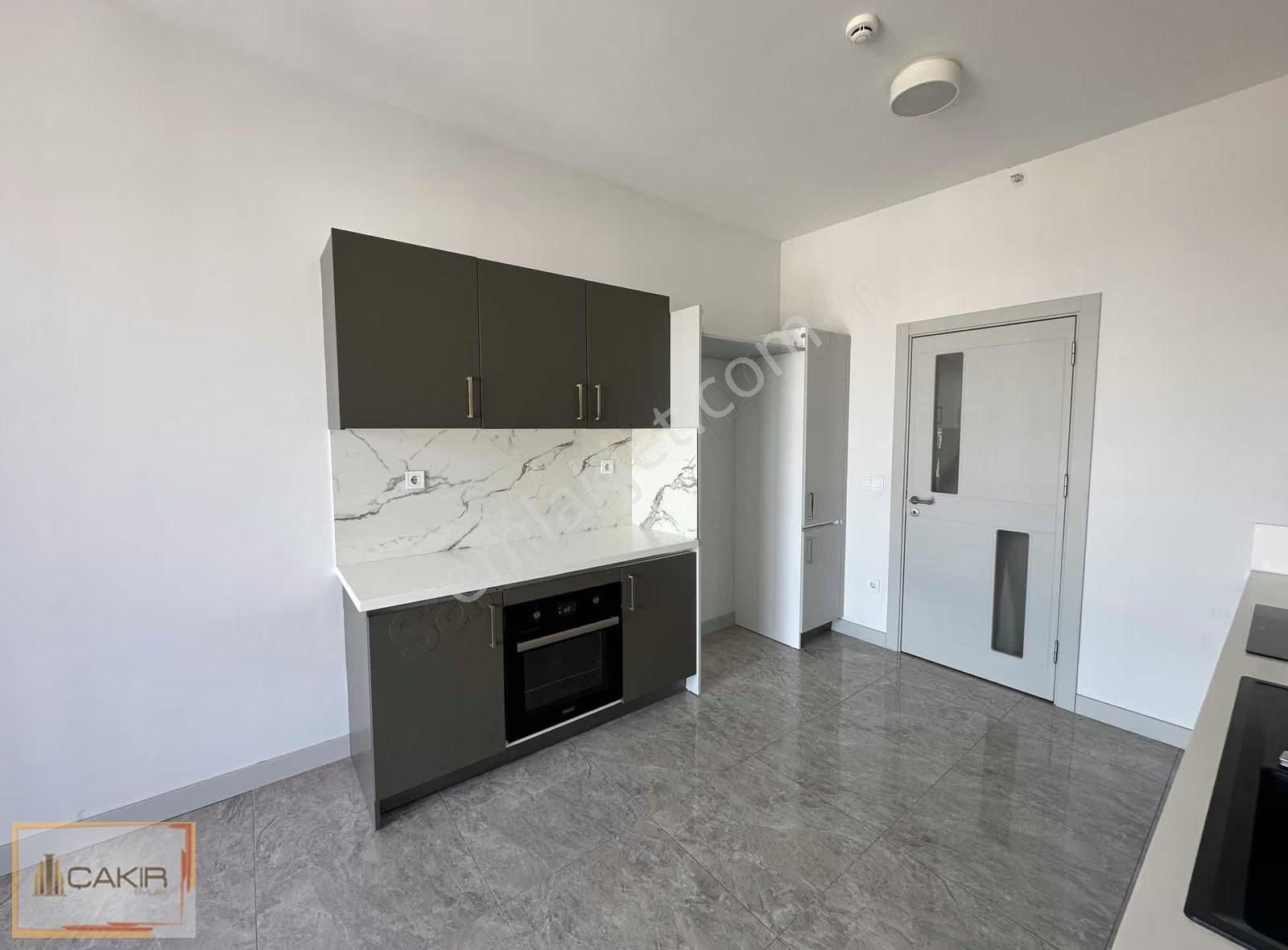 Emlak Konut Bahçekent 1.etap 4+1 Tadilatlı Kiralık Daire - Görsel 24