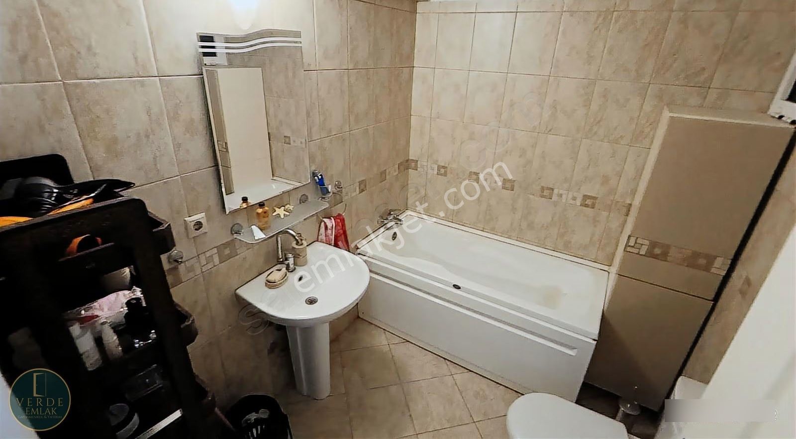 Gaziemir, Atıf Bey Mahallesinde Satılık Lüks Daire