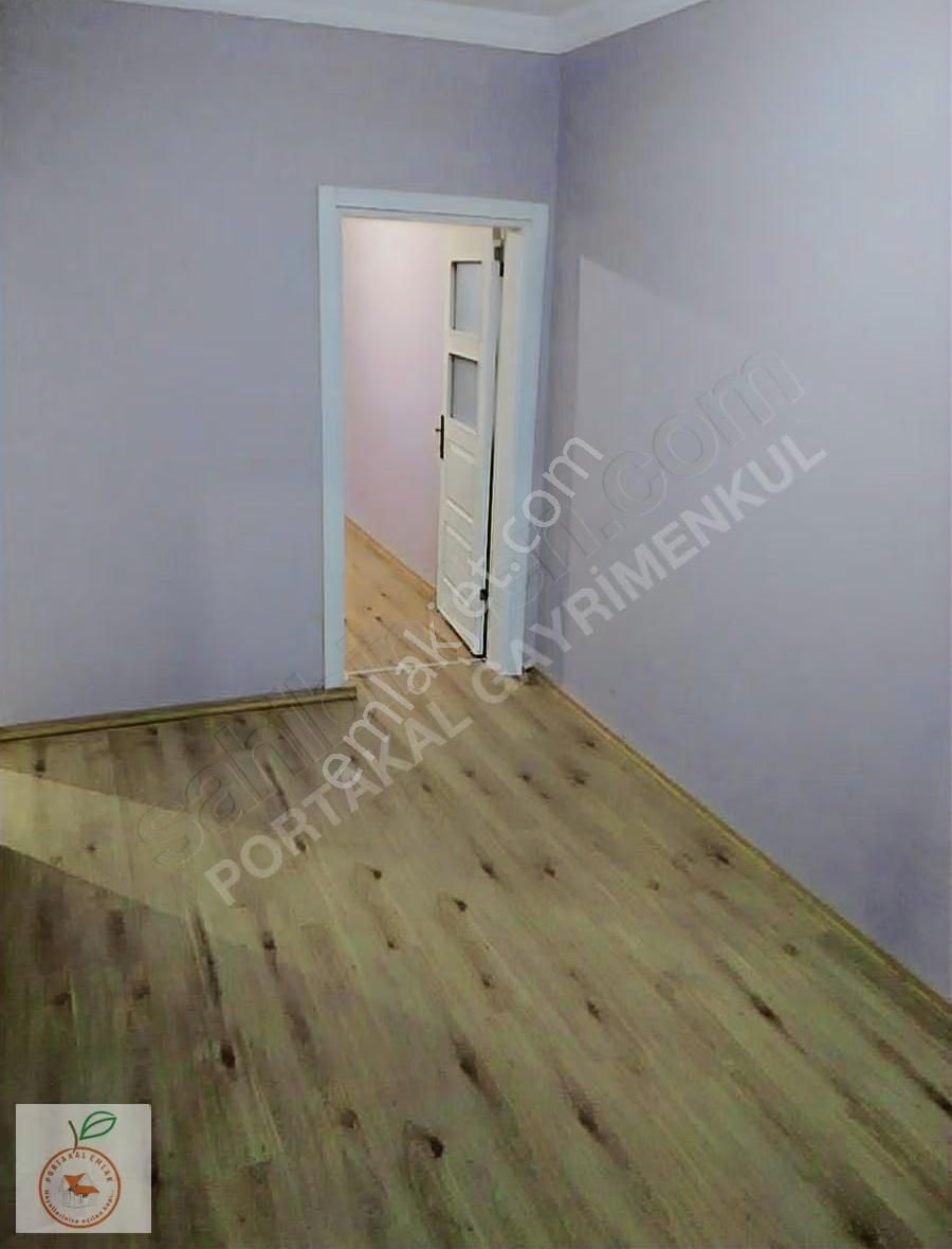 Üsküdar Çiçekçi'de Yenilenmiş Geniş Daire - Görsel 8