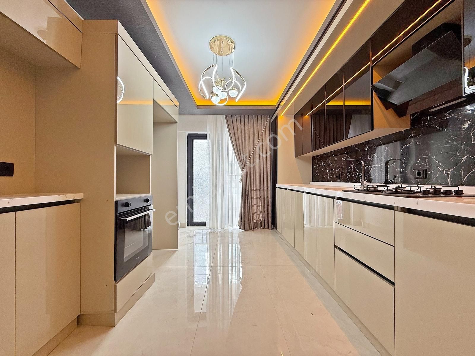 Yuvam'dan Ultra Lüx Yapılı Acil Satılık 3+1 Daire Fırsatı !!! - Görsel 2