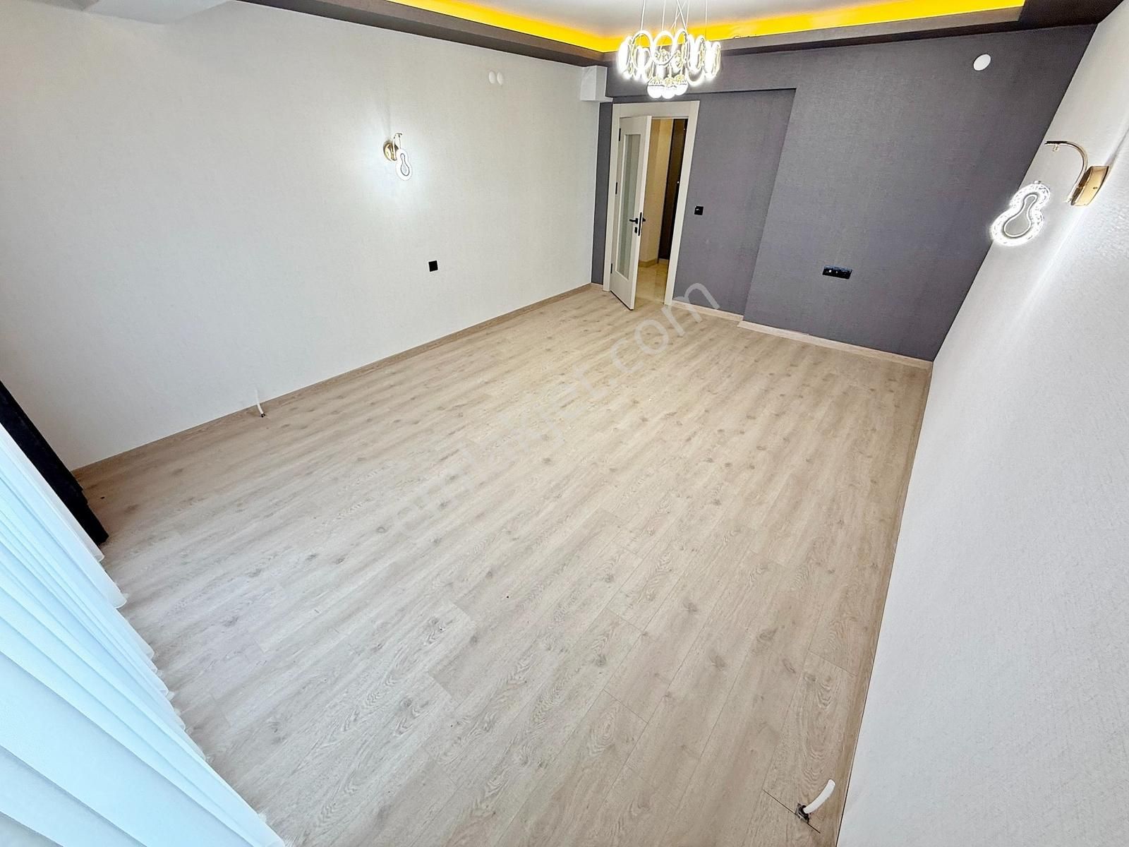 Yuvam'dan Ultra Lüx Yapılı Acil Satılık 3+1 Daire Fırsatı !!! - Görsel 8