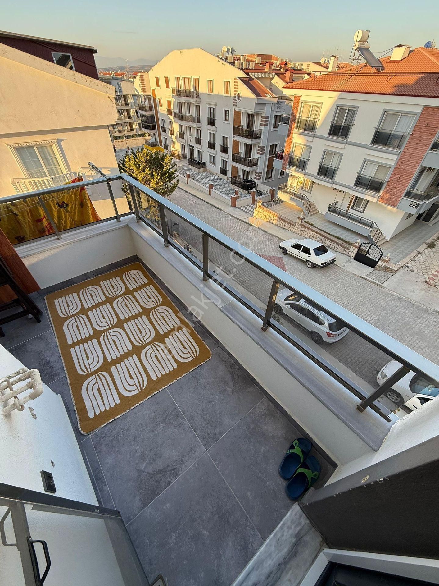 Didim'de Satılık Ara Kat Eşyalı 2+1 Daire - Görsel 11