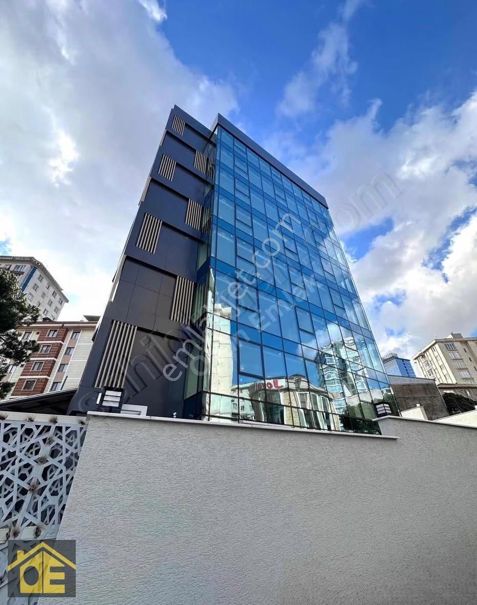 Prestijli Lokasyonda Kiralık Modern Ofisler - Görsel 22