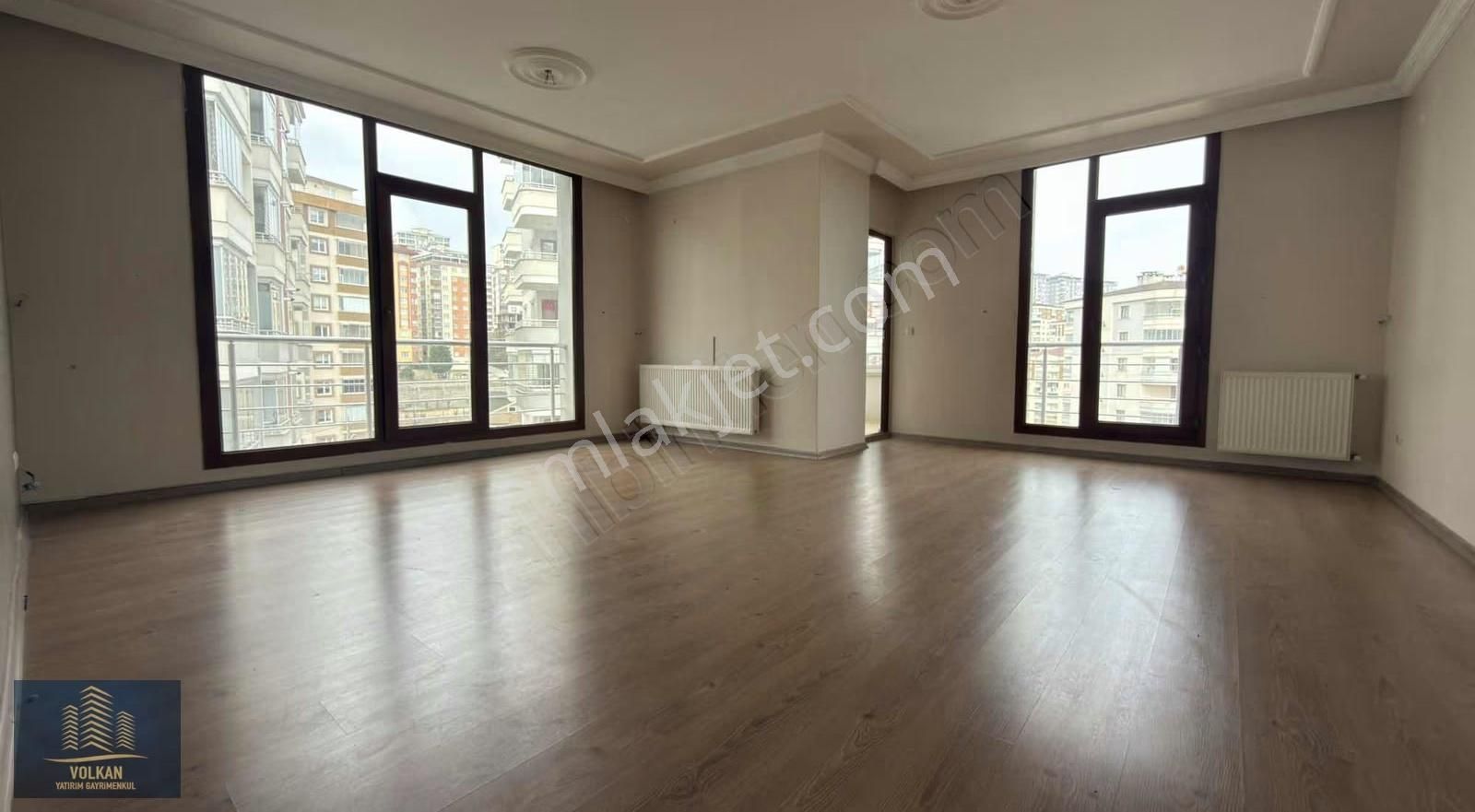 Volkan Yatırım Gayrimenkul'den Yıldız Sitesi 4+1 Kiralık Daire - Görsel 23