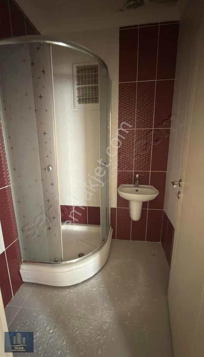 Volkan Yatırım Gayrimenkul'den Yıldız Sitesi 4+1 Kiralık Daire - Görsel 16