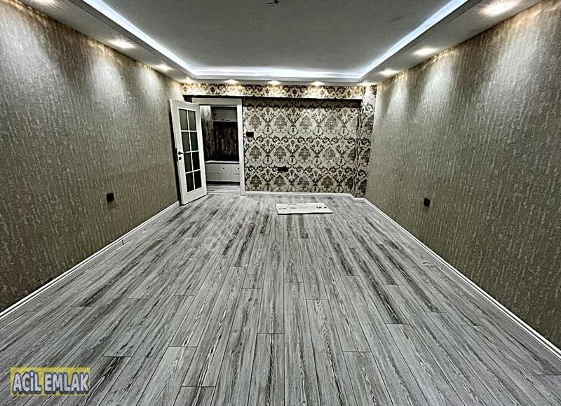 Acil Emlaktan Hastane Yakını Lüks Yapılı Kiralık Daire - Görsel 4