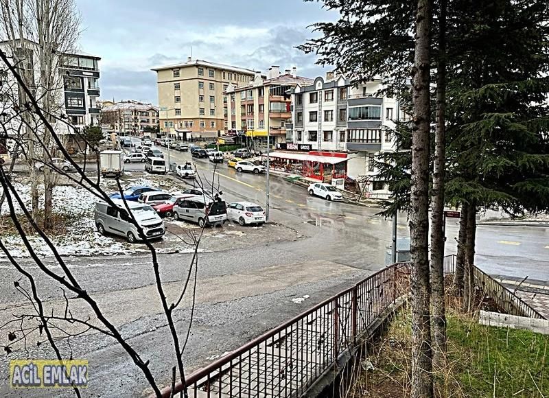 Acil Emlaktan Hastane Yakını Lüks Yapılı Kiralık Daire - Görsel 8