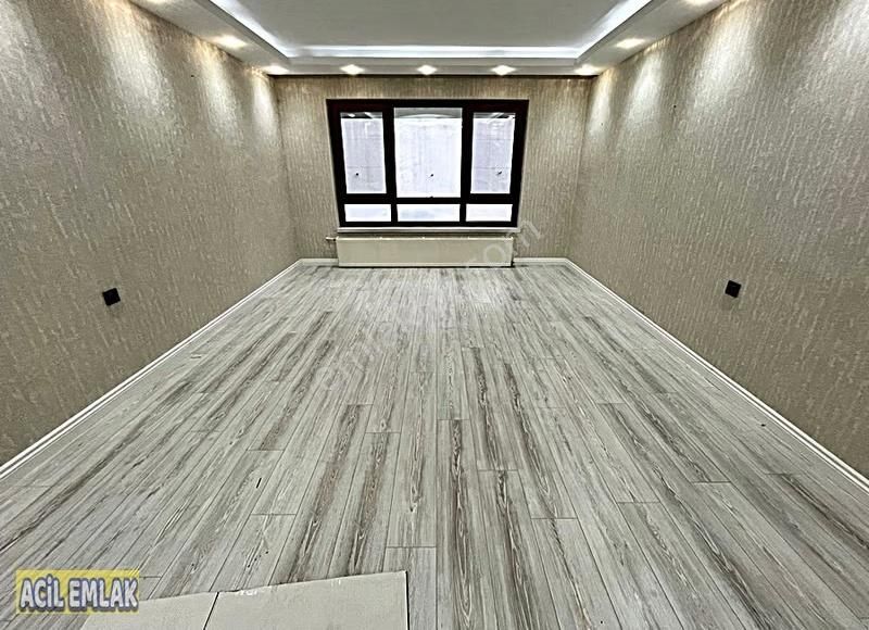 Acil Emlaktan Hastane Yakını Lüks Yapılı Kiralık Daire