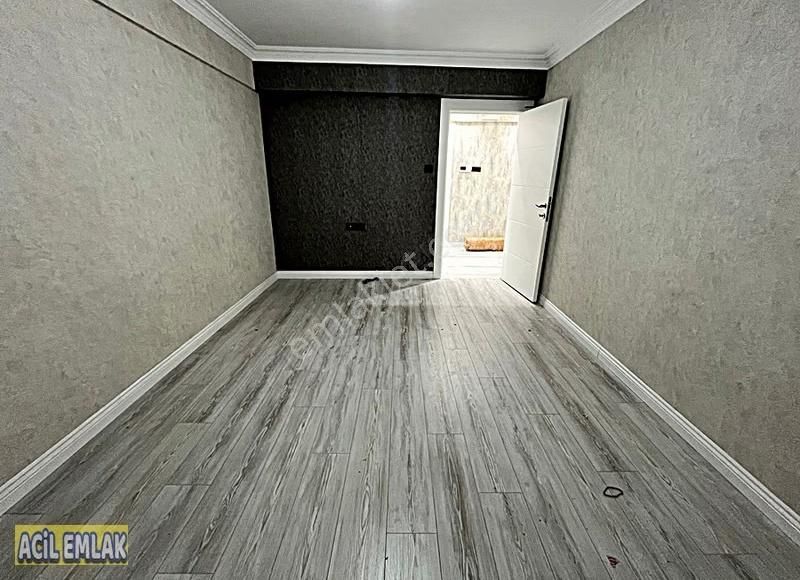 Acil Emlaktan Hastane Yakını Lüks Yapılı Kiralık Daire - Görsel 12