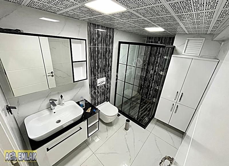 Acil Emlaktan Hastane Yakını Lüks Yapılı Kiralık Daire - Görsel 2