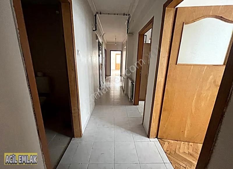 Acil Emlaktan Kartaltepe Cadde Üzeri Satılık Daire - Görsel 4