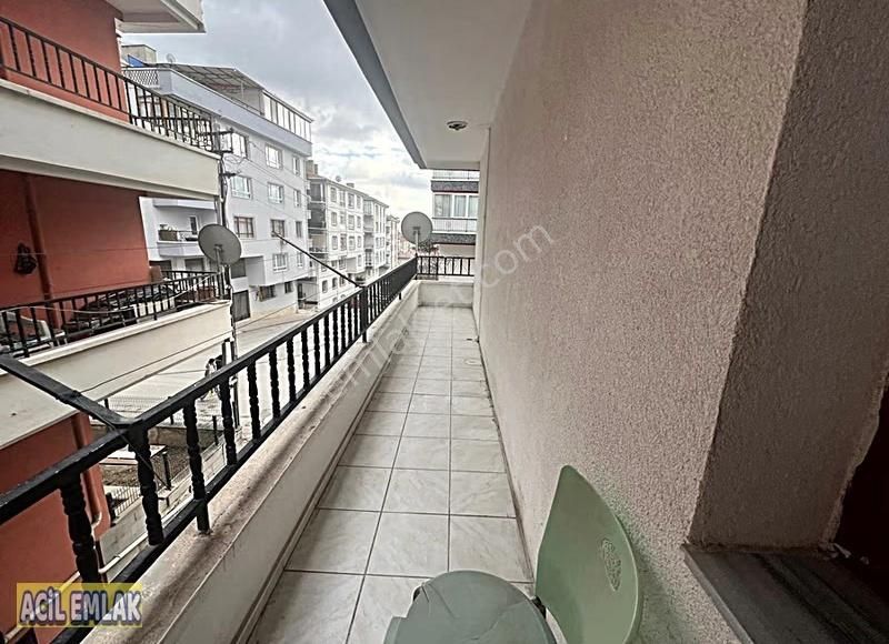 Acil Emlaktan 19 Mayıs Cadde Yakını Katta Ön Cephe Satılık Daire - Görsel 2