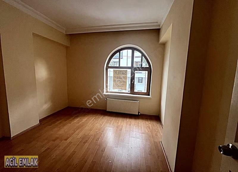 Acil Emlaktan 19 Mayıs Cadde Yakını Katta Ön Cephe Satılık Daire - Görsel 4