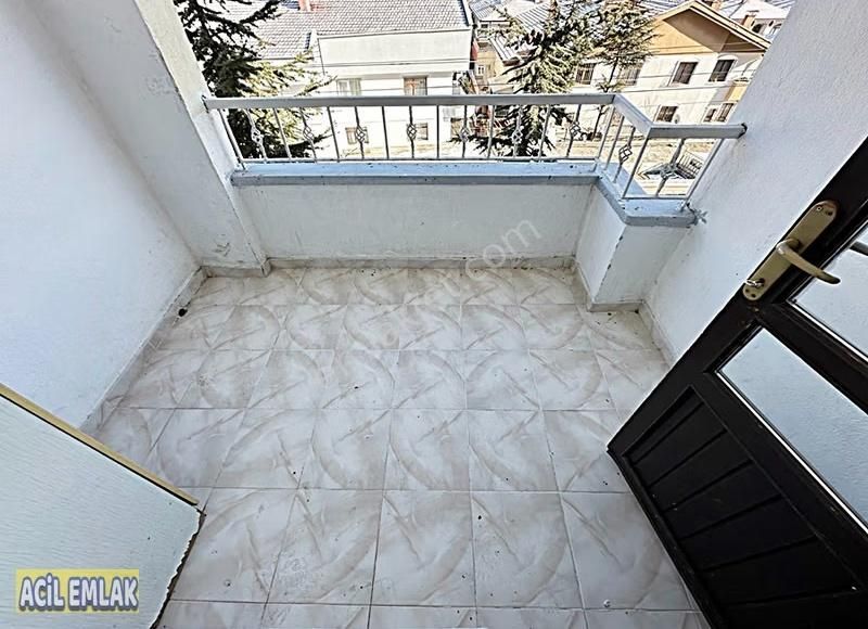 Acil Emlaktan Şehir Manzaralı Satılık Daire - Görsel 19