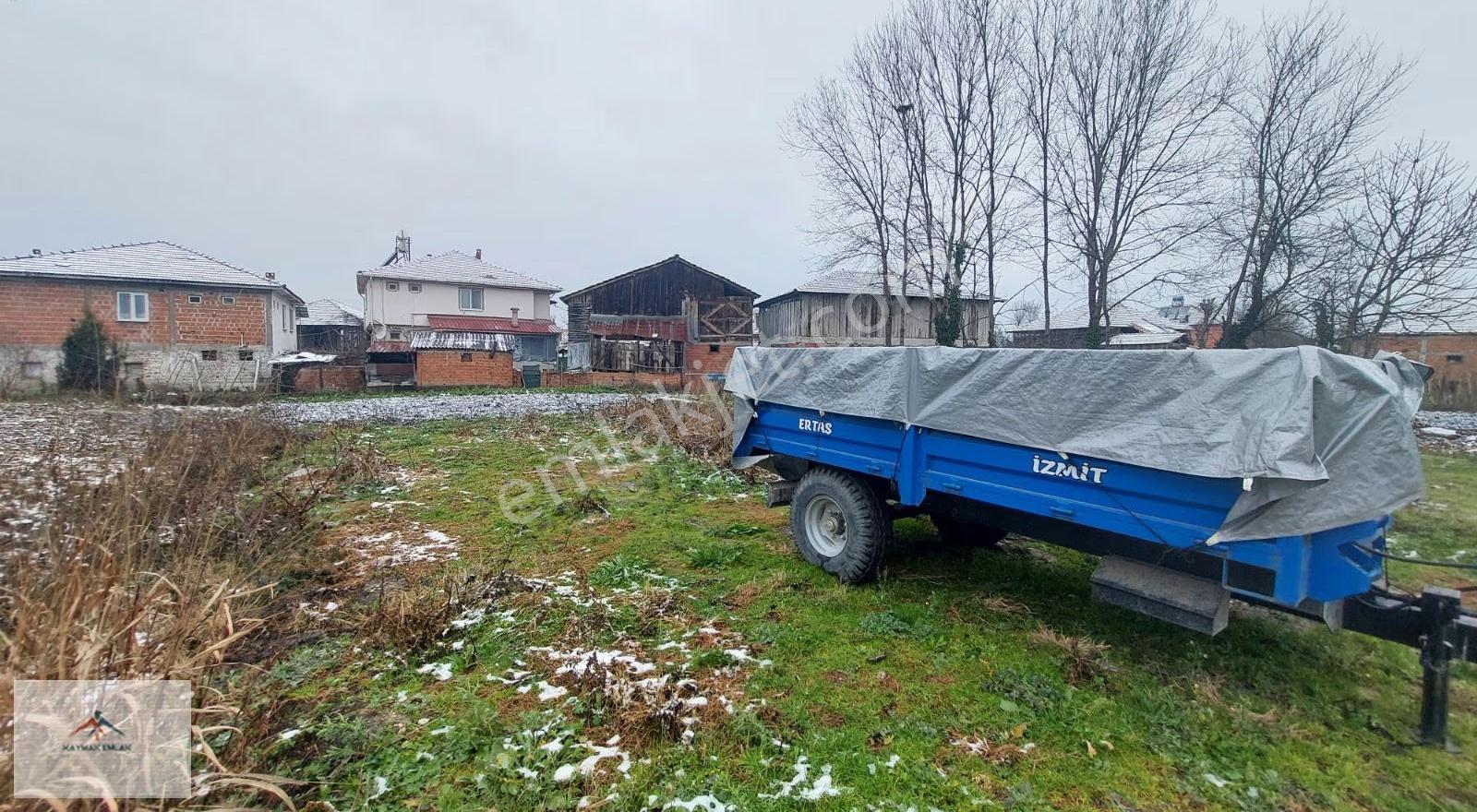 Köy Merkezinde Müstakil Satılık Ev Ve Arsası Doğal Gaz Var - Görsel 3