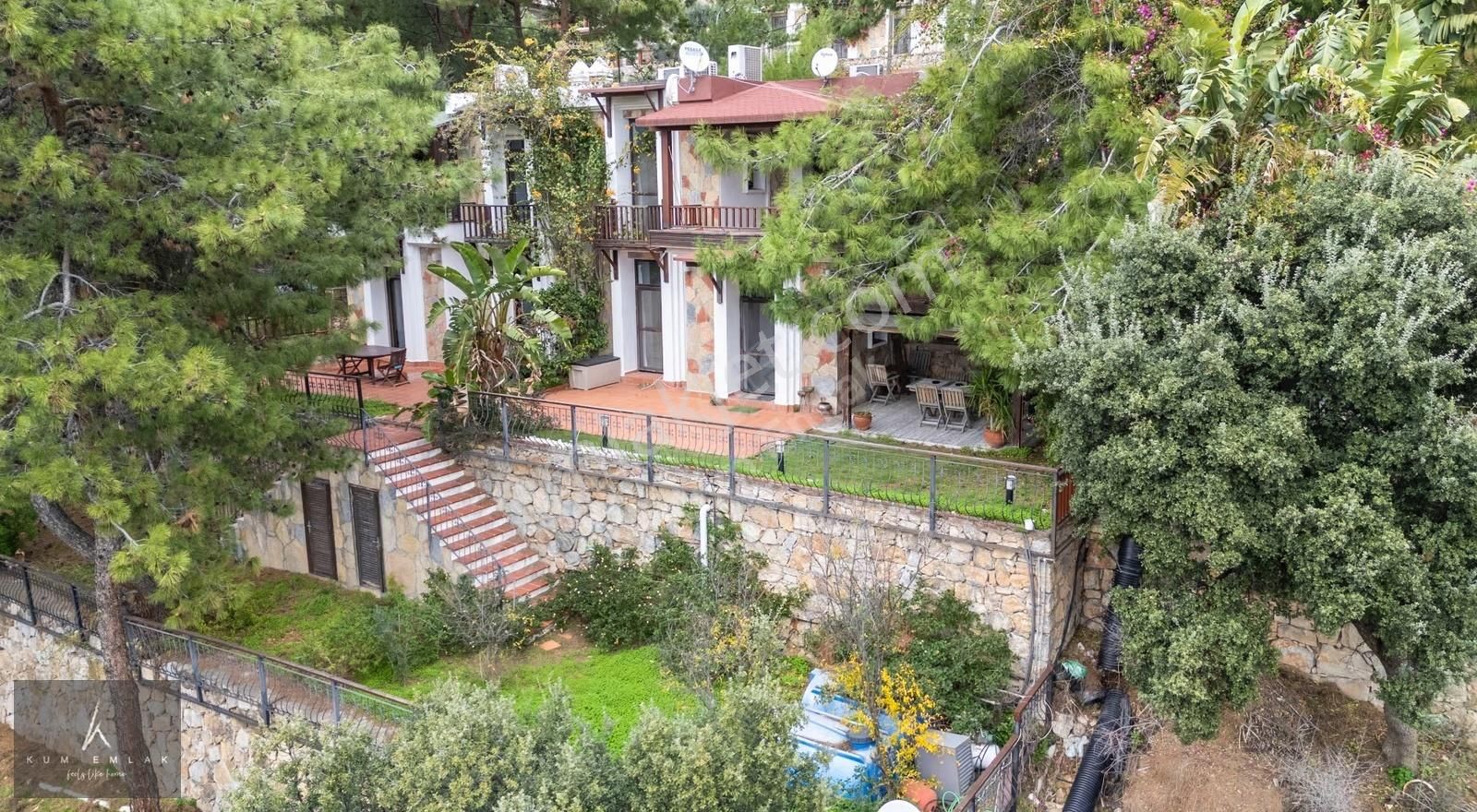 Bodrum Merkez'de Çam Ağaçları İçerisinde Satılık Müstakil Ev - Görsel 6