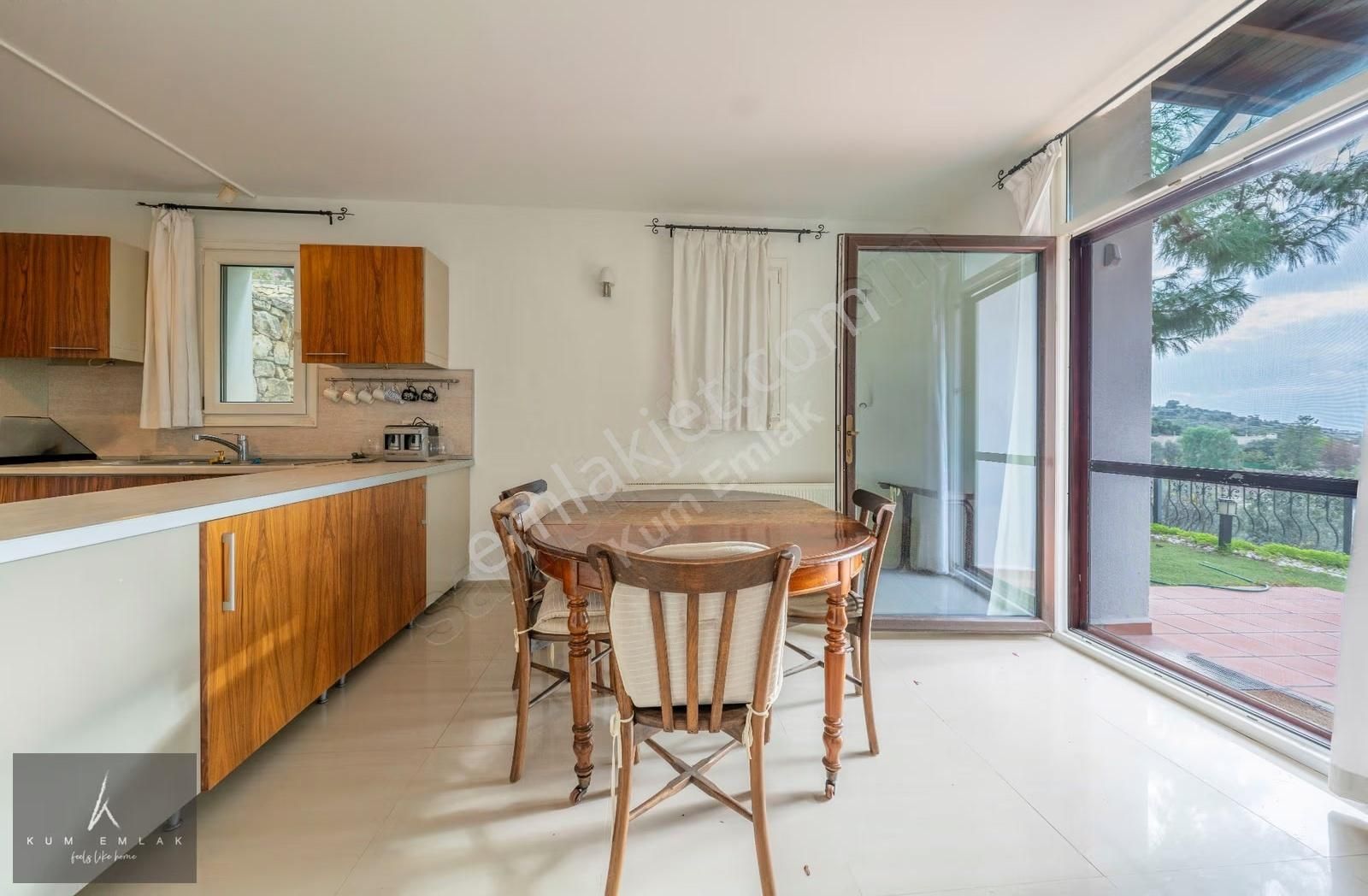 Bodrum Merkez'de Çam Ağaçları İçerisinde Satılık Müstakil Ev - Görsel 7