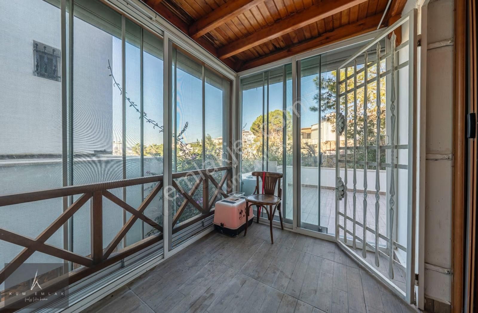 Bodrum Kumbahçe'de Satılık Kale Manzaralı Tripleks - Görsel 3