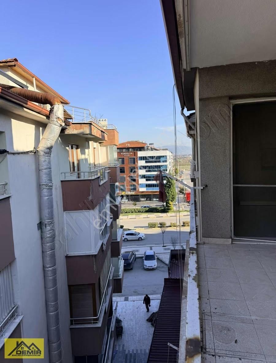 Demir Emlaktan İstasyon Mahallesinde Satılık Asansörlü 3+1 - Görsel 8