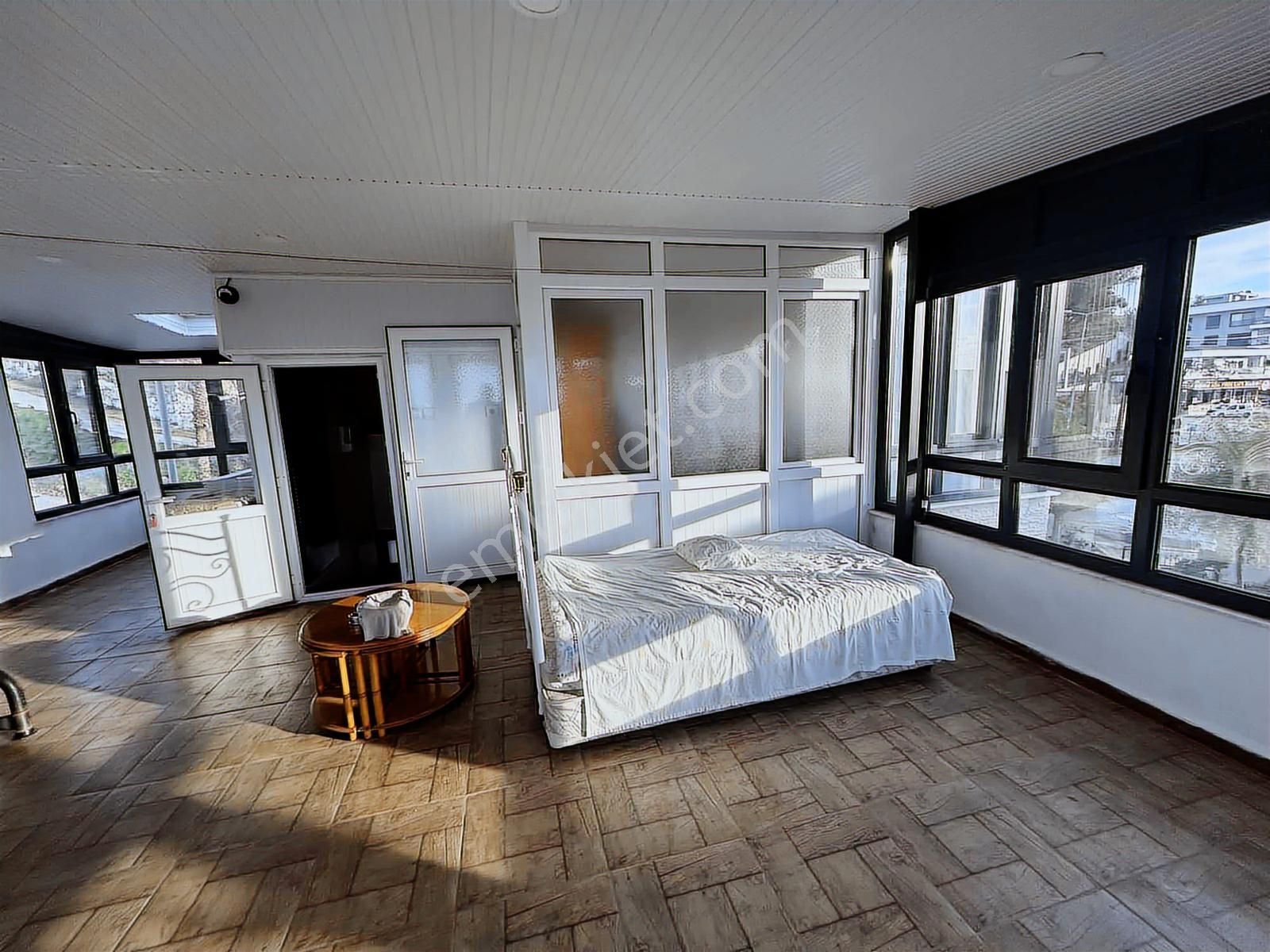 Kuşadası Kadınlardenizinde Geniş Lüks Tripleks 4+1 Yazlık - Görsel 5