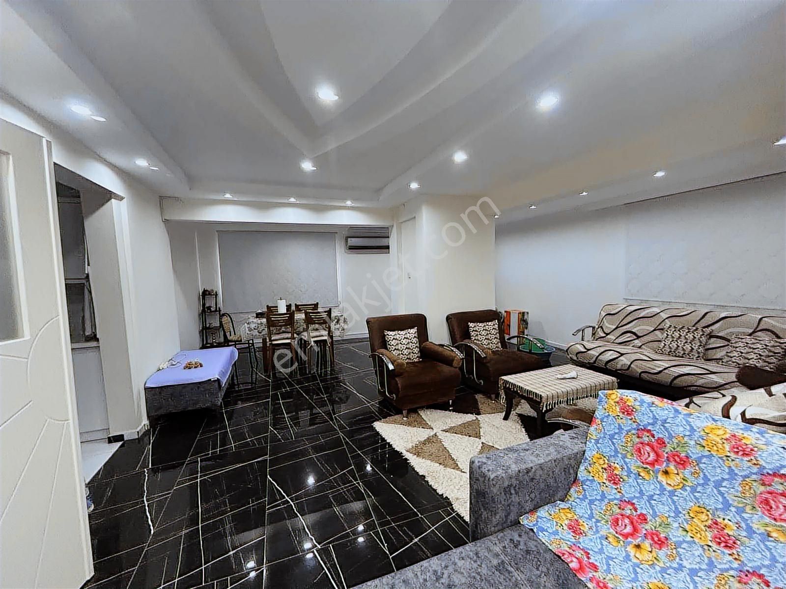 Kuşadası Kadınlardenizinde Geniş Lüks Tripleks 4+1 Yazlık - Görsel 10