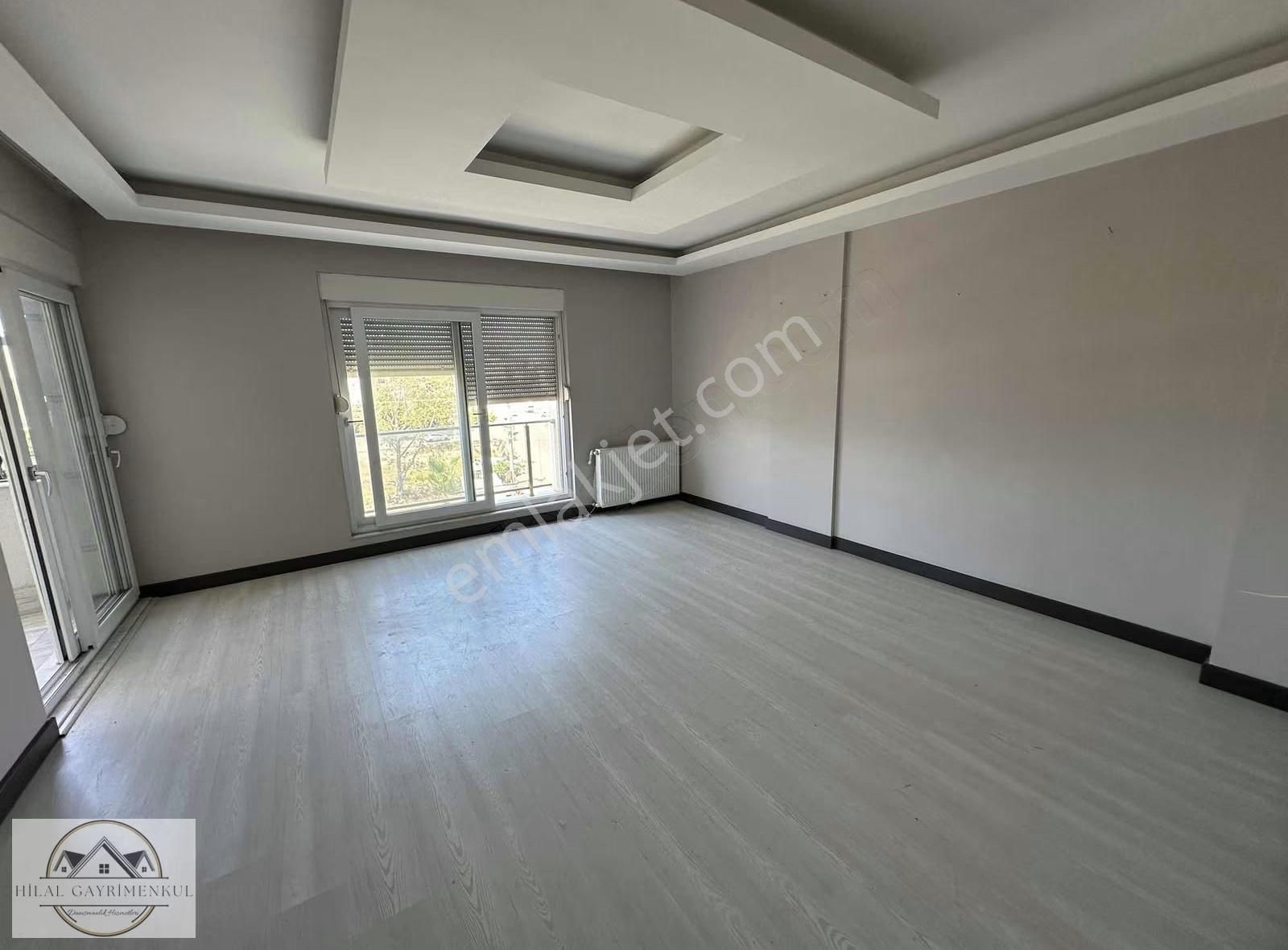 Hilal Gayrimenkulden Arakatta Temiz Geniş Asansörlü Kiralık*2+1*