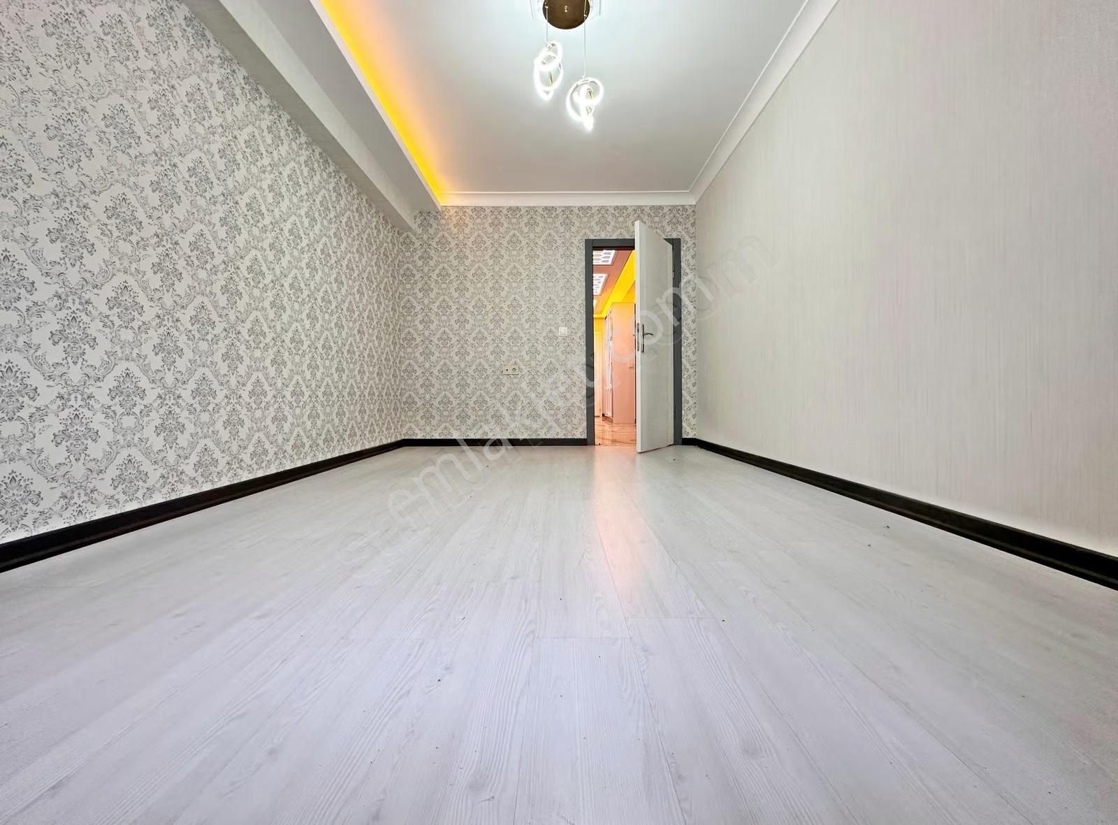 Fiyat_düştü_acill_üniversite_yanı_çift Banyolu_teras Balkon_4+1_ - Görsel 2