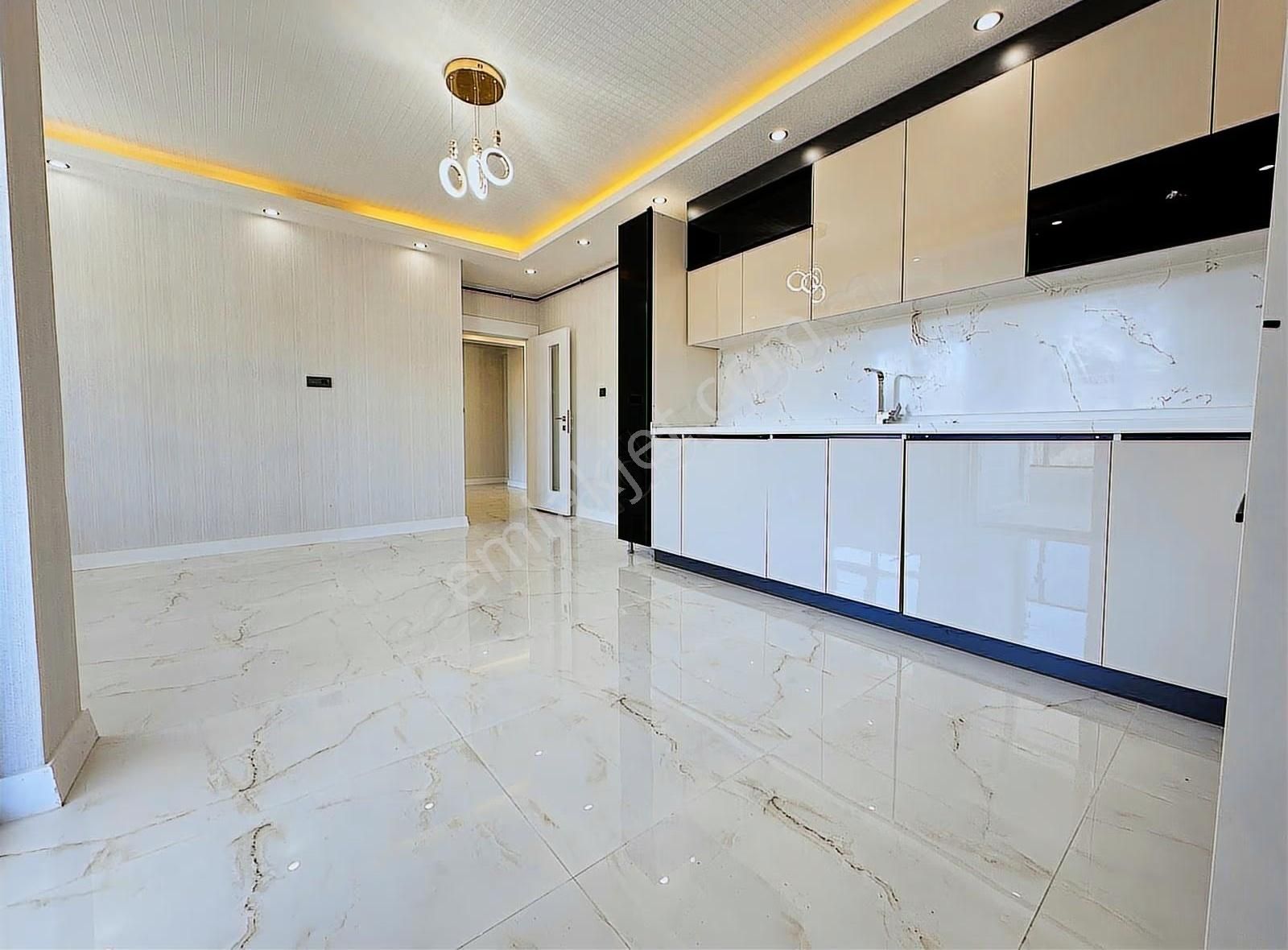 Özçelikler'den_katta_geniş_mutfaklı_park_manzaralı_yapılı_2+1_ - Görsel 9