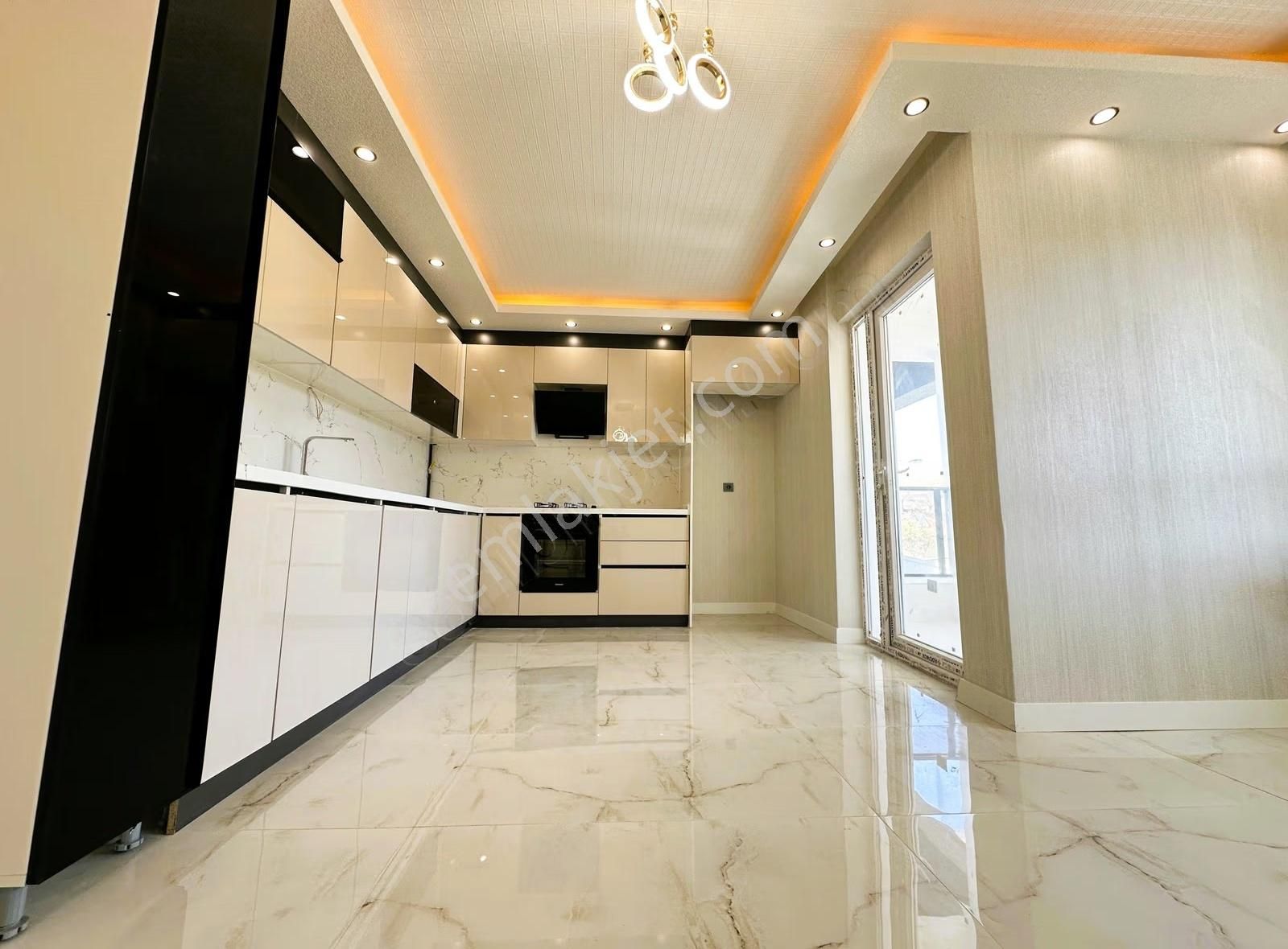 Özçelikler'den_katta_geniş_mutfaklı_park_manzaralı_yapılı_2+1_ - Görsel 17