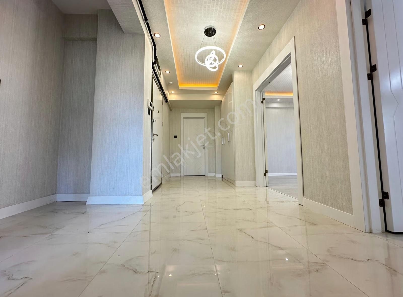 Özçelikler'den_katta_geniş_mutfaklı_park_manzaralı_yapılı_2+1_ - Görsel 22