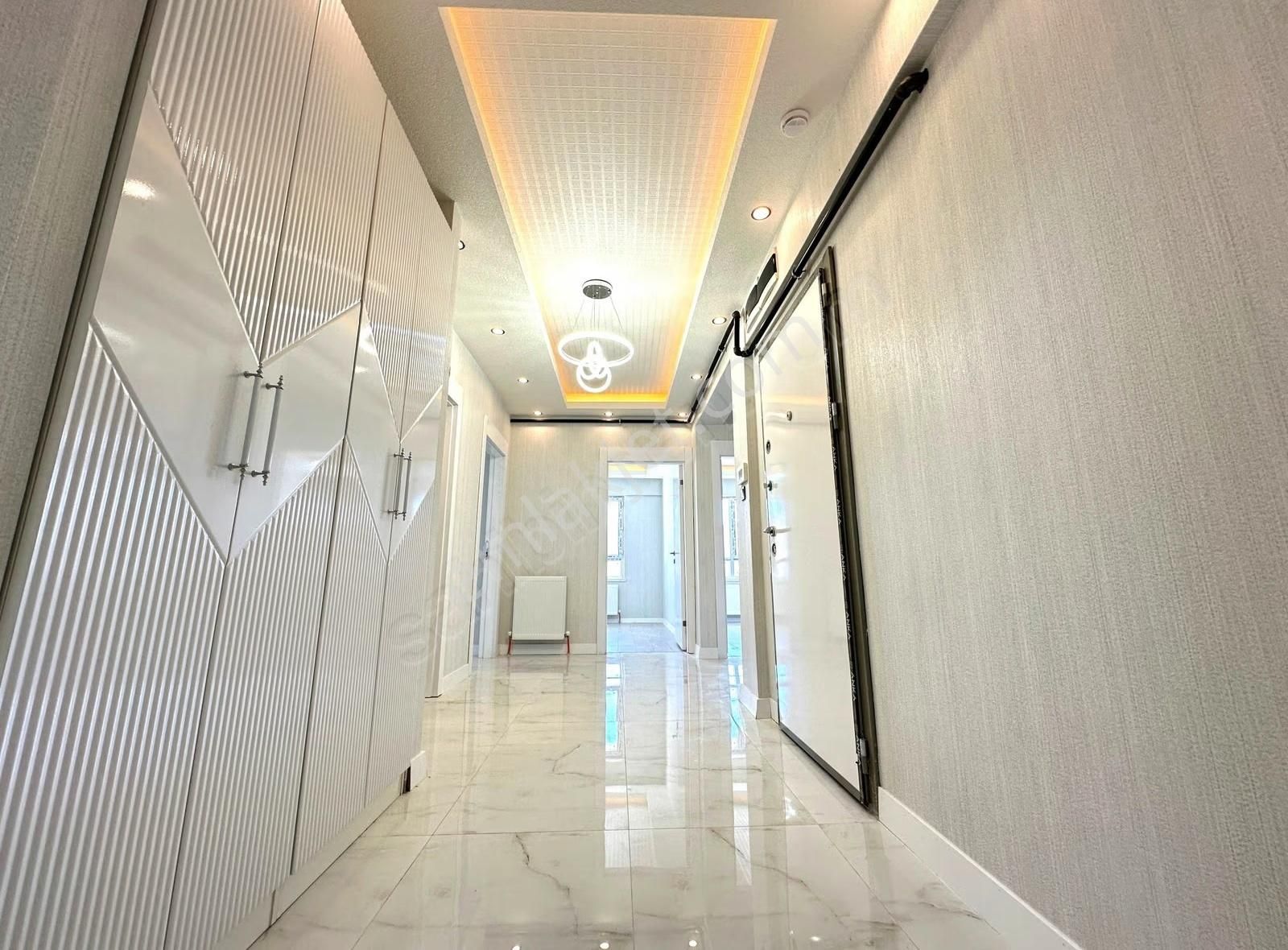 Özçelikler'den_katta_geniş_mutfaklı_park_manzaralı_yapılı_2+1_ - Görsel 20