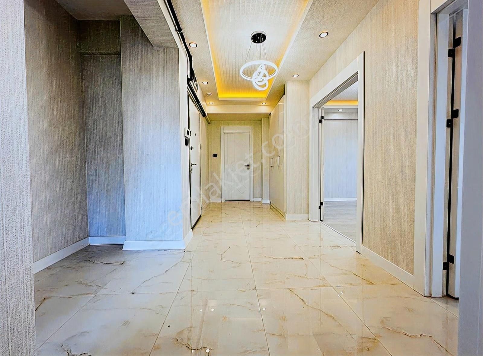 Özçelikler'den_katta_geniş_mutfaklı_park_manzaralı_yapılı_2+1_ - Görsel 12