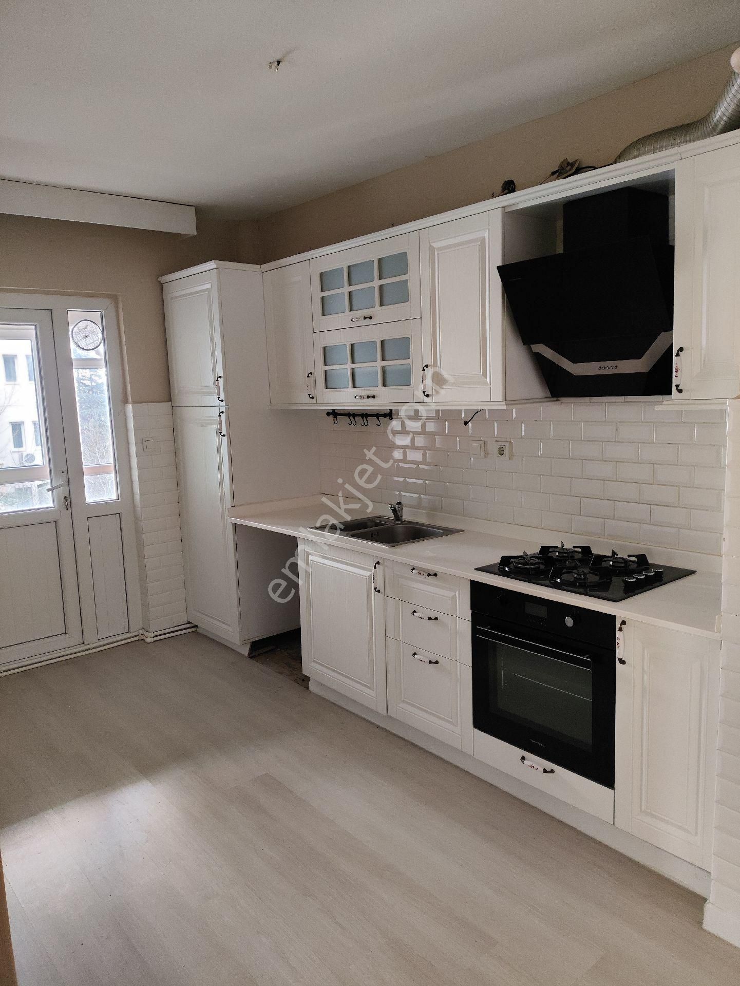 Sahibinden Keklikpınarında Dikmen Caddesi Yakını Ara Kat 3+1 140 M2 Ön Cephe Manzaralı Daire - Görsel 33