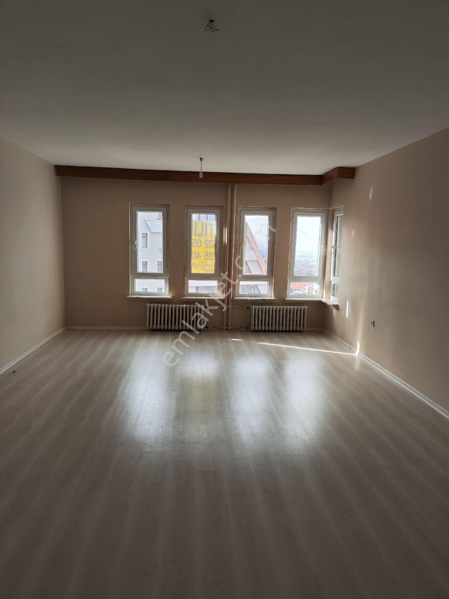 Sahibinden Keklikpınarında Dikmen Caddesi Yakını Ara Kat 3+1 140 M2 Ön Cephe Manzaralı Daire - Görsel 23