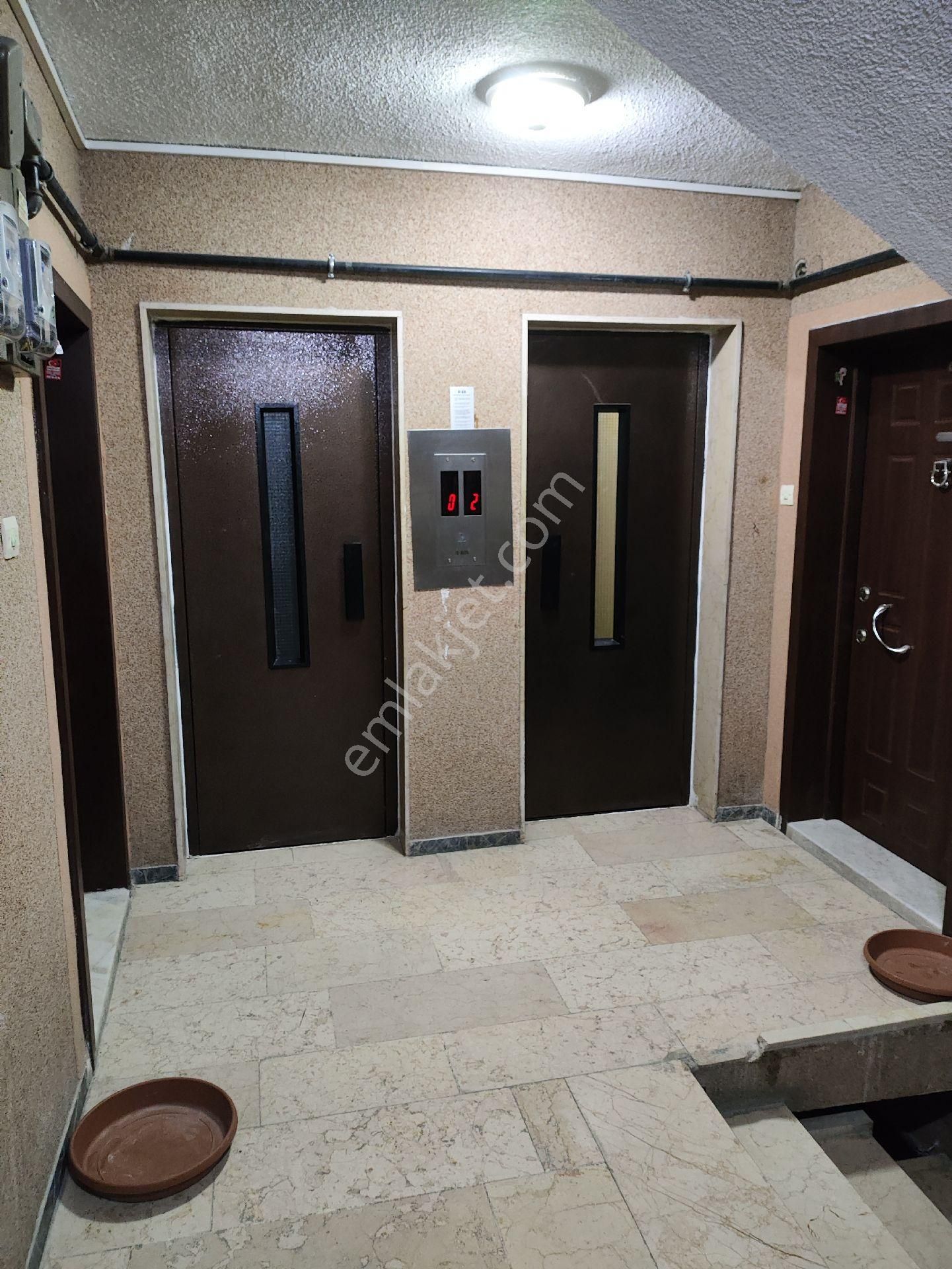 Sahibinden Keklikpınarında Dikmen Caddesi Yakını Ara Kat 3+1 140 M2 Ön Cephe Manzaralı Daire - Görsel 22