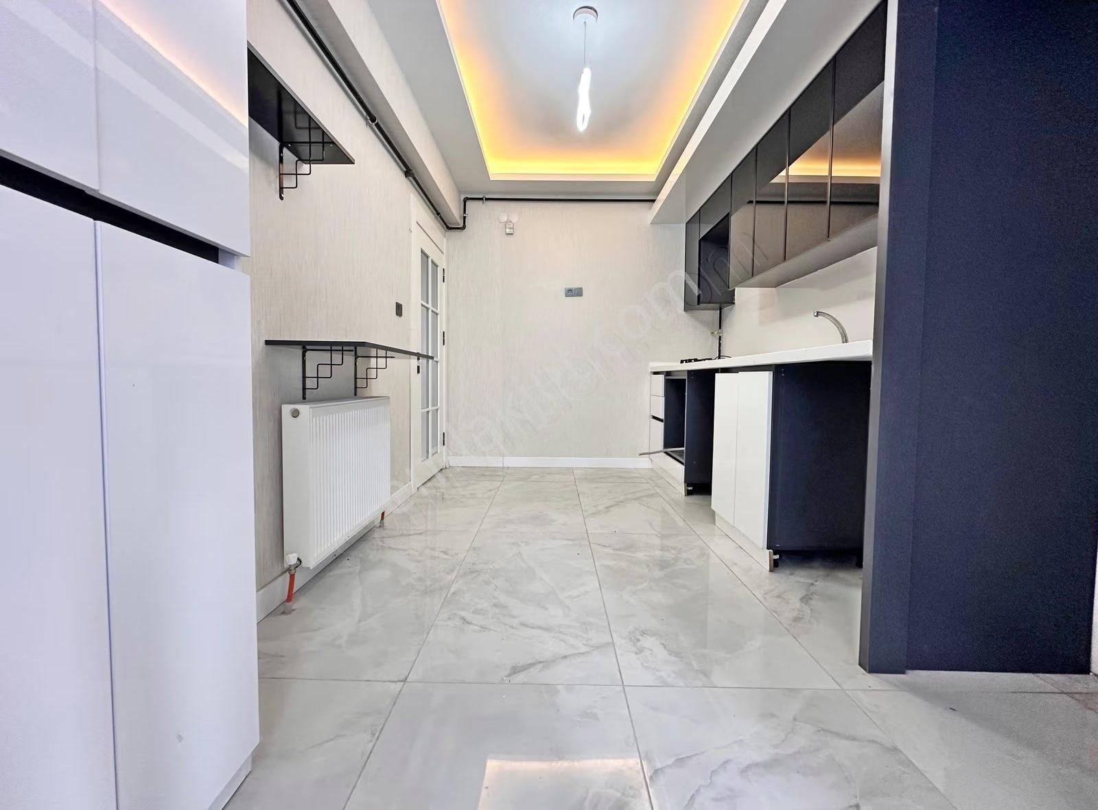 Özçelikler'den_cadde_yanı_merkezi_konum'da_masrafsız_3+1_daire_ - Görsel 14