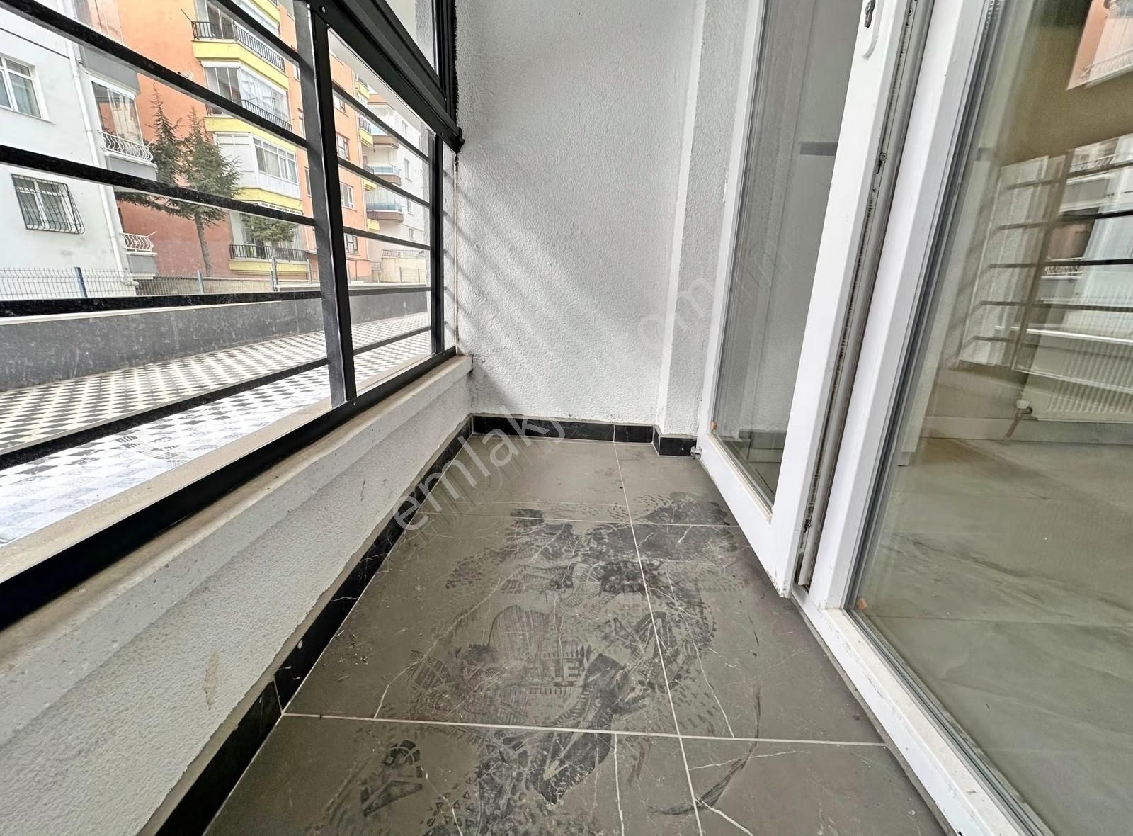 Özçelikler'den_cadde_yanı_merkezi_konum'da_masrafsız_3+1_daire_ - Görsel 34