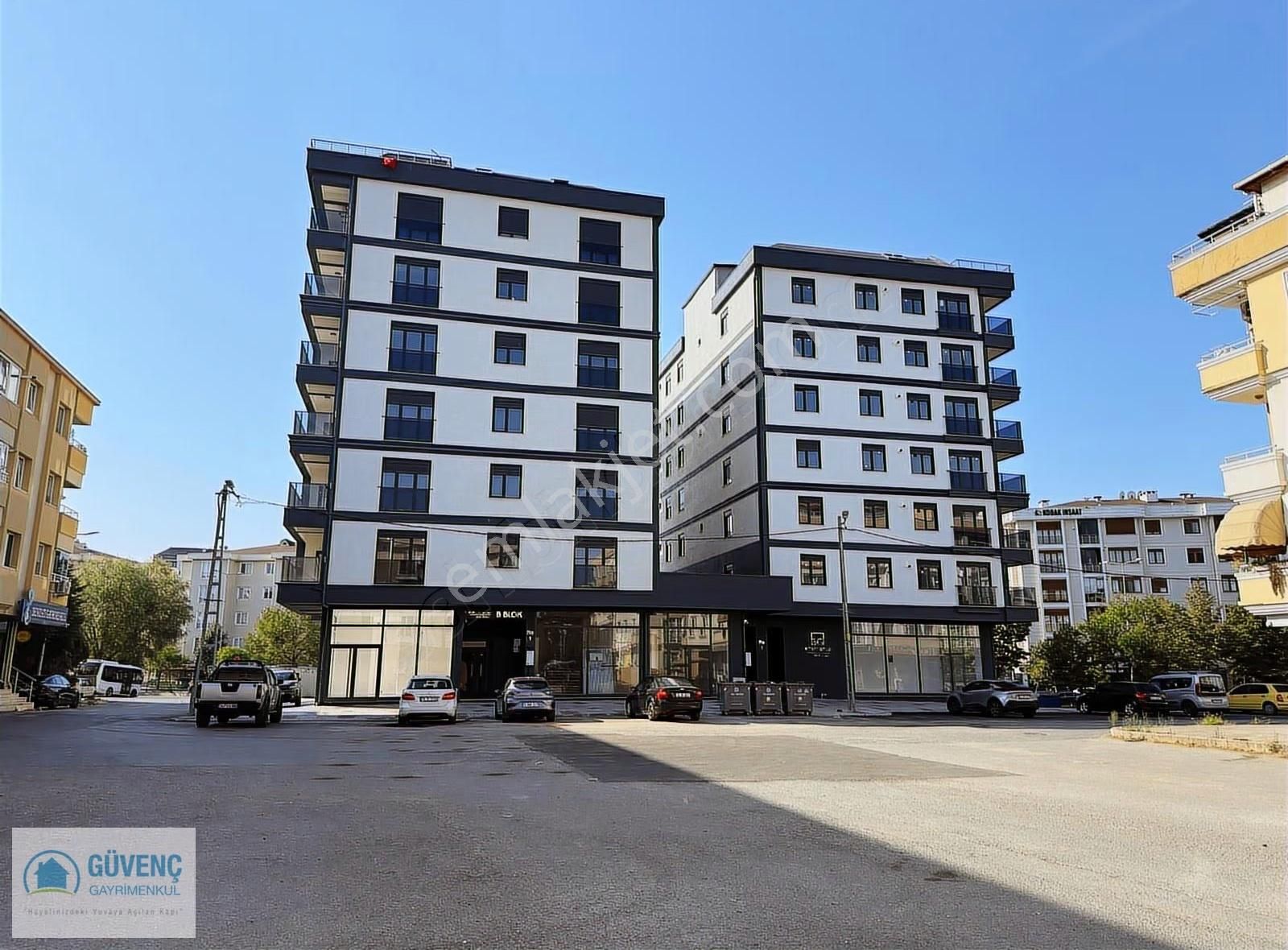 Güvenç'den İstasyon'da Sıfır 3+1 Daire...