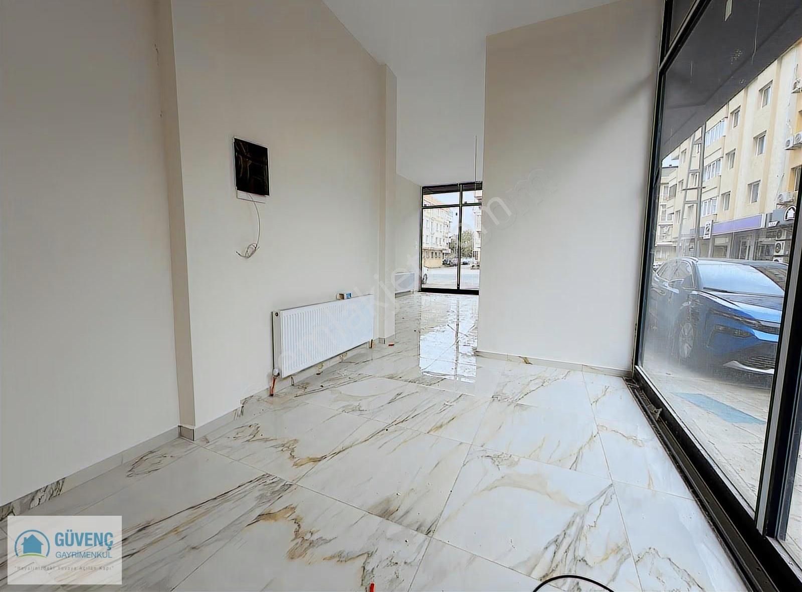 Güvenç'den Vatan Caddesi'nde Kiralık Dükkan... - Görsel 6