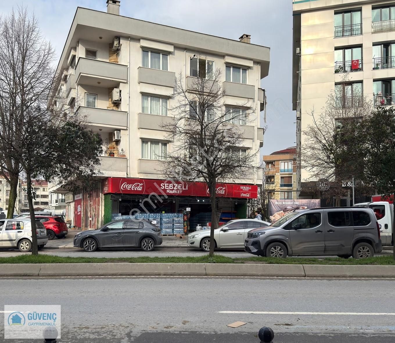 Güvenç'den İstasyon'da Marmaray'a Yakın 3+1 Geniş Daire...