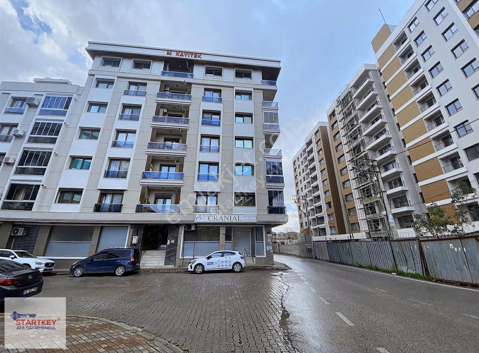 Karşıyaka Örnekköy Mahallesi 'nde 3+1 Satılık Daire