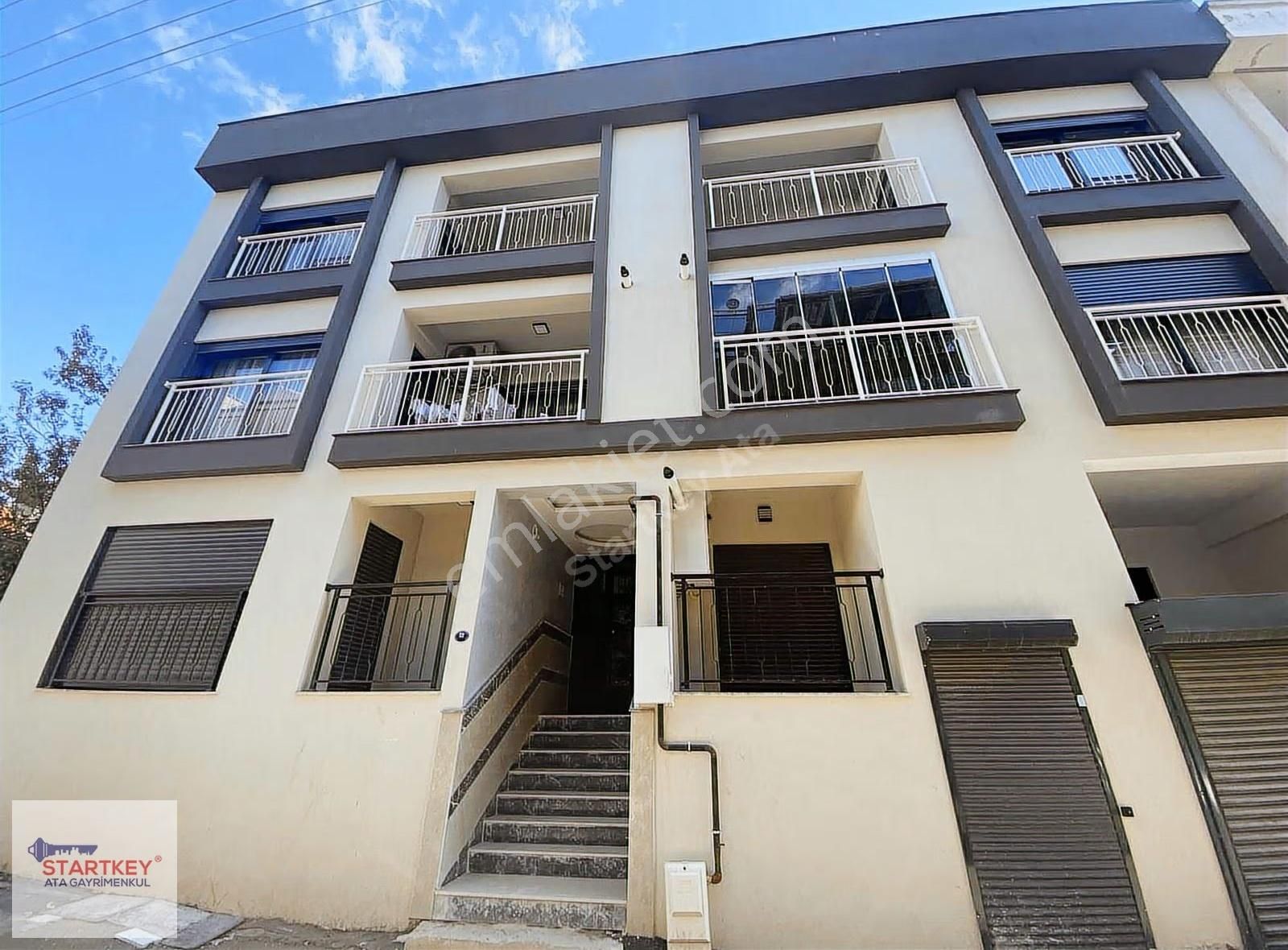 Karşıyaka Örnekköy Mahallesi'nde 4+1 Satılık Dubleks Daire